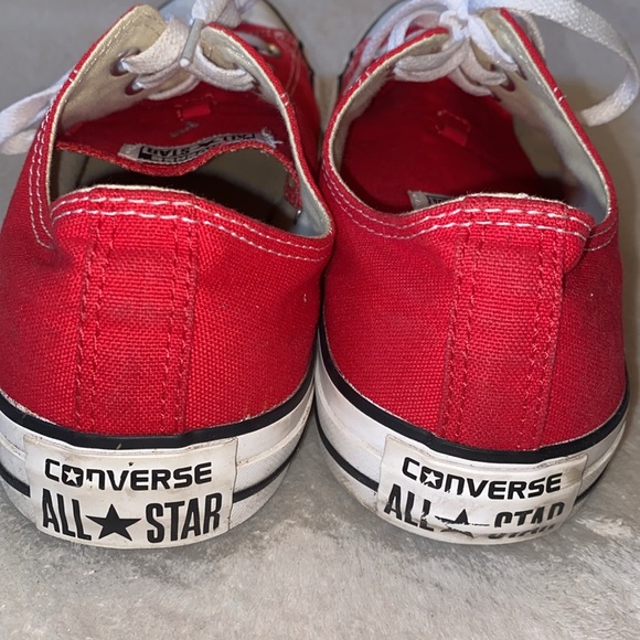 Converse Chuck Taylor sneakers in red canvas Sz 12 EUC - Picture 4 of 9